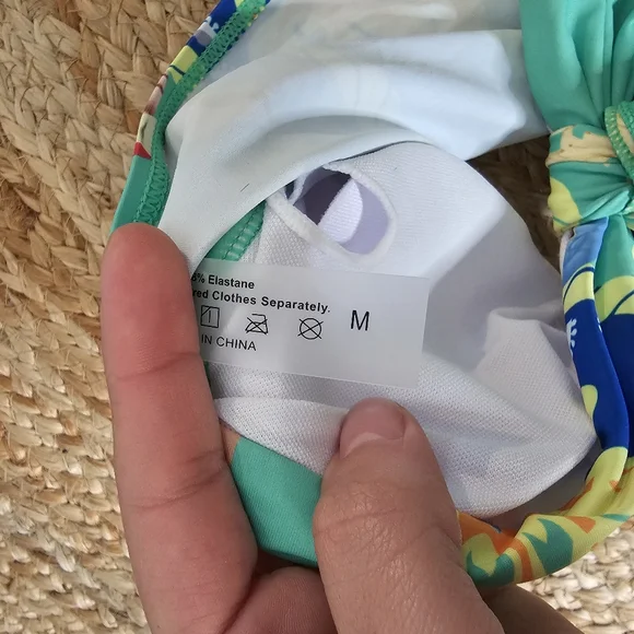 4 Pieces Floral Print Knot Front Swimsuit Bikini & Beach Skirt SIZE M - Picture 4 of 6